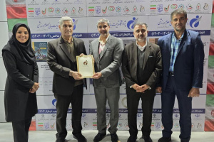 تقدیر از طرح برگزیده عضو هیئت علمی پژوهشگاه تربیت‌بدنی و علوم ورزشی در همکاری با صنعت در سال 1404