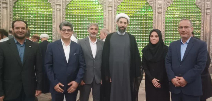 حضور مسئولان پژوهشگاه و دانشگاهها در حرم مطهر امام خمینی (ره)؛ تجدید بیعت با ولایت